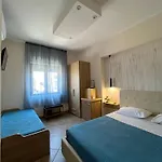 Donna Viruzza 4* Марина-ди-Скьявонеа