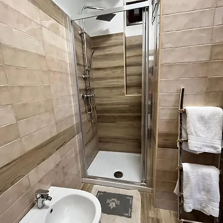 فندق مبيت وإفطار Donna Viruzza 4*