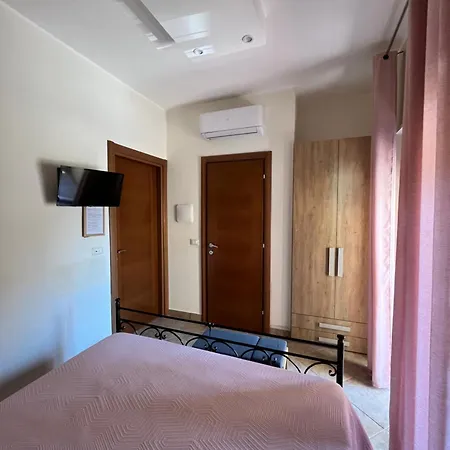 فندق مبيت وإفطار Donna Viruzza مارينا دي سكيافوني